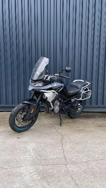 MT 800 SPORT