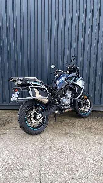 MT 800 SPORT