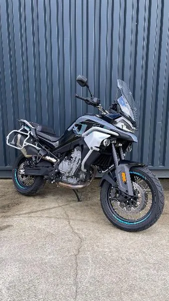 MT 800 SPORT