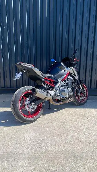 Z 900