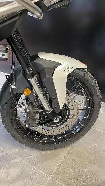 ZT 703 F