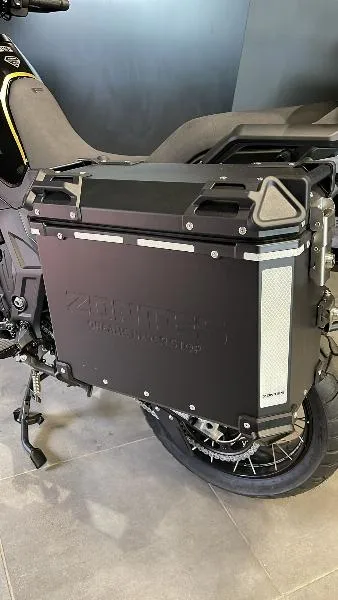 ZT 703 F