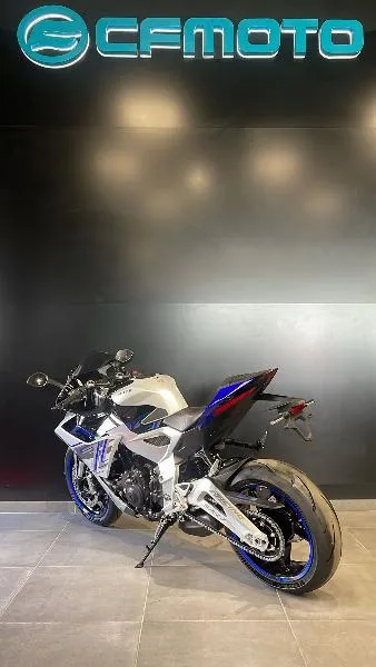 ZT 703 RR