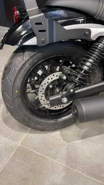 125 AVENGER