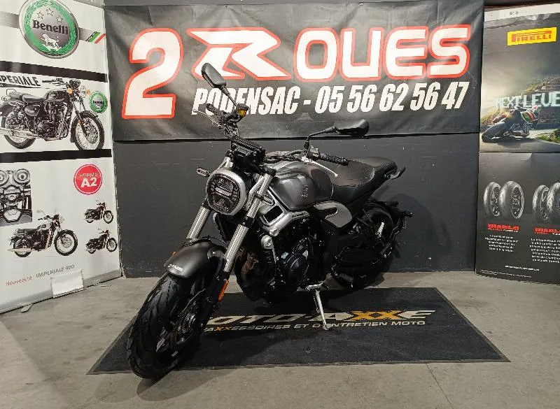 VOGE 500 AC  A2