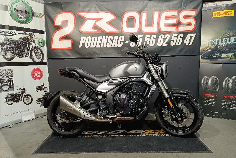 VOGE 500 AC  A2