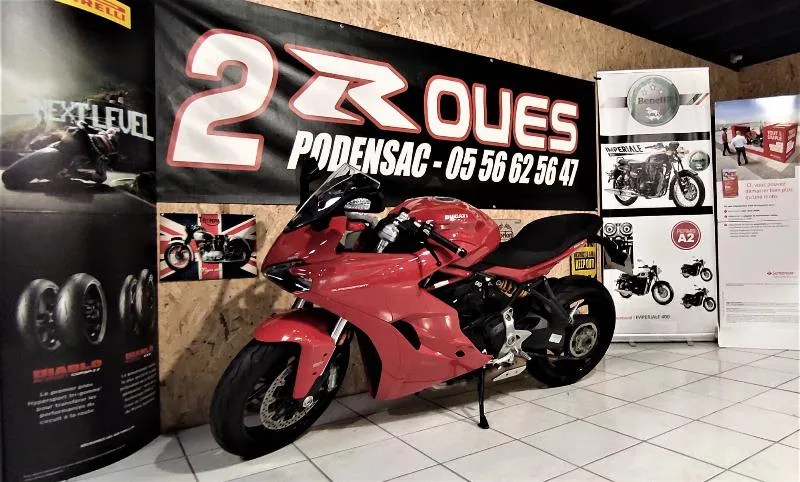 SUPERSPORT 939