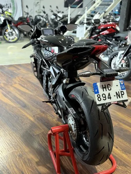 800 F3 RR