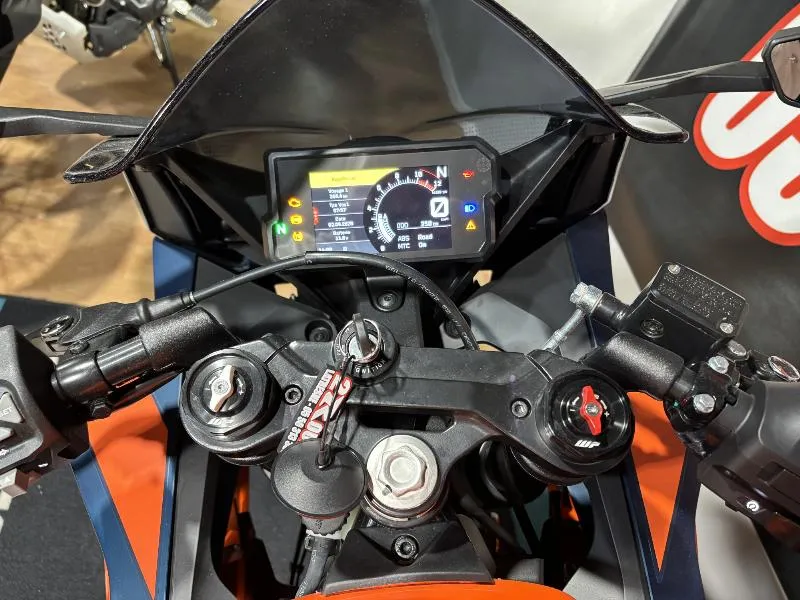 RC 390