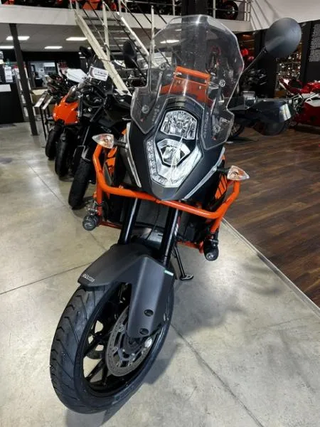 1050 ADVENTURE