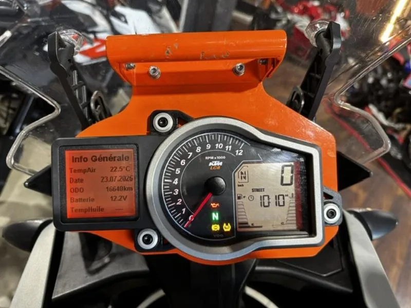 1050 ADVENTURE
