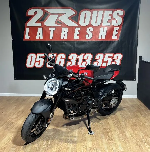 BRUTALE 800