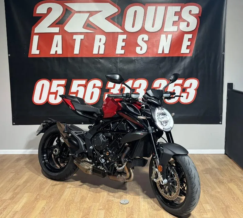 BRUTALE 800