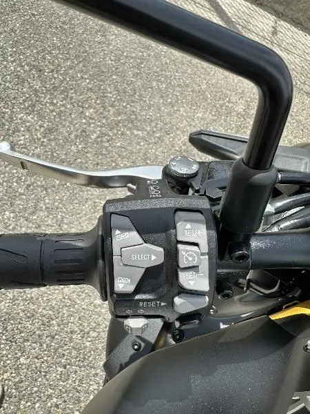 Z 900