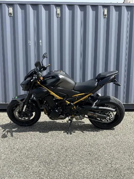 Z 900