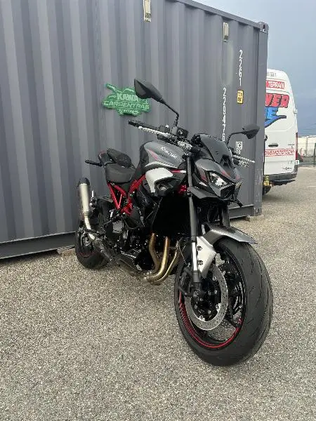 Z 900