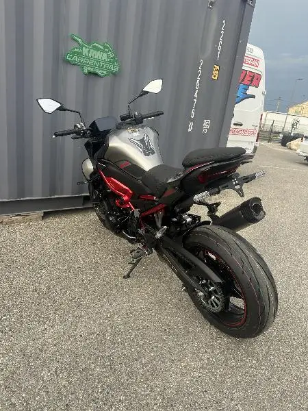 Z 900