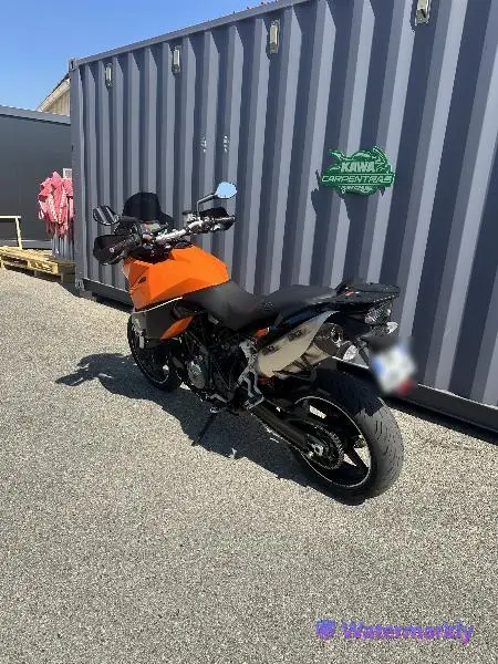 990 SMT