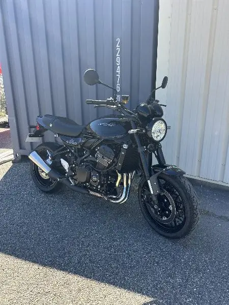 Z 900