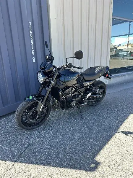 Z 900