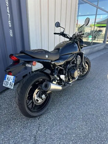 Z 900