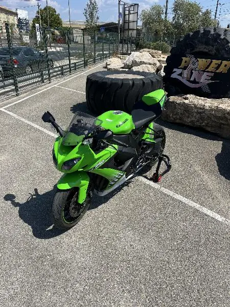 ZX10R