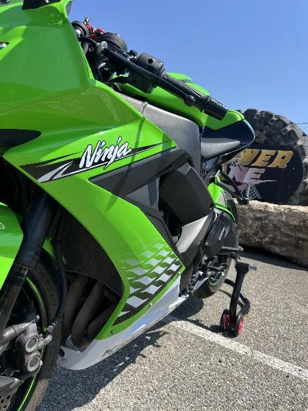 ZX10R