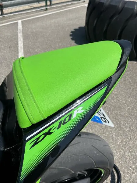 ZX10R