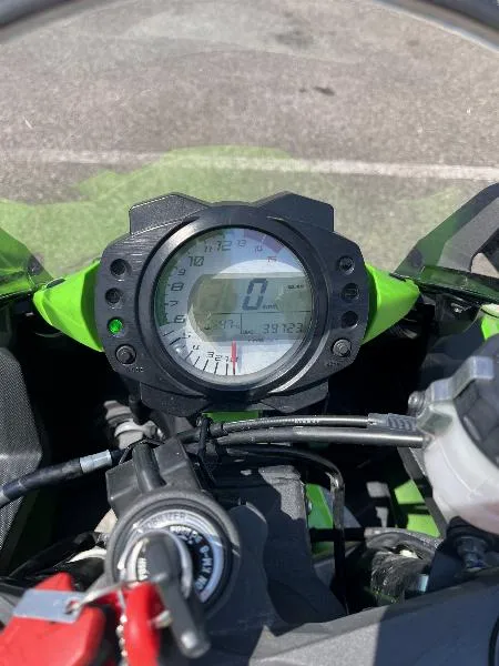 ZX10R