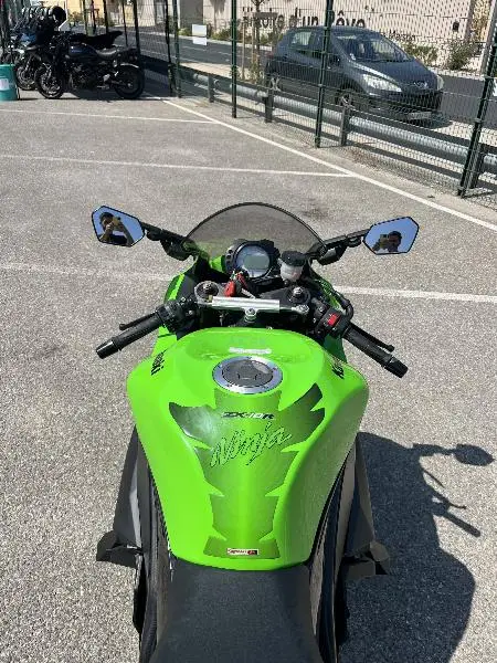 ZX10R