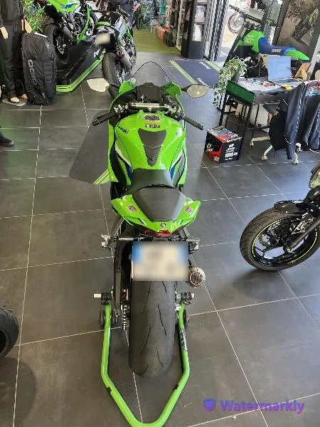 ZX10R