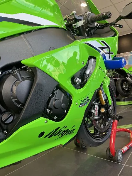 ZX10R
