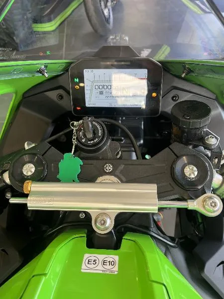 ZX10R