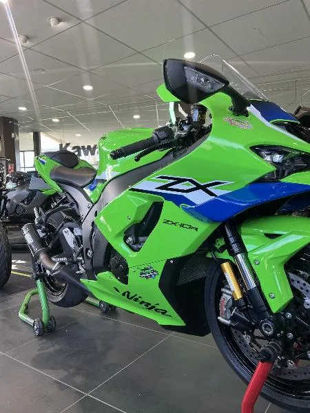 ZX10R