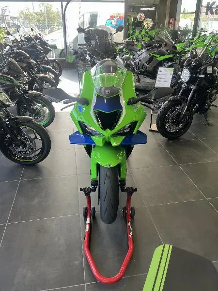 ZX10R