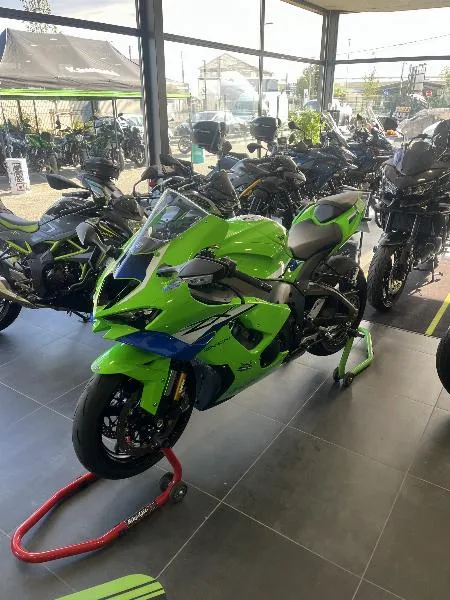 ZX10R