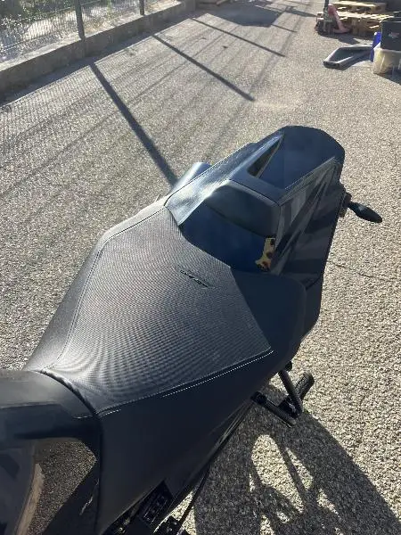 890 DUKE L