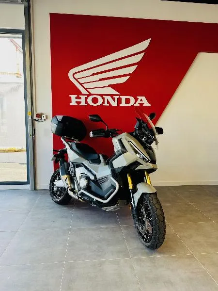 XADV 750 DCT 2025