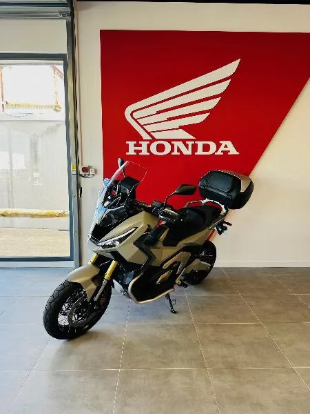XADV 750 DCT