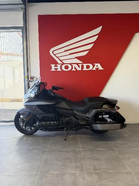 GL1800 GOLDWING
