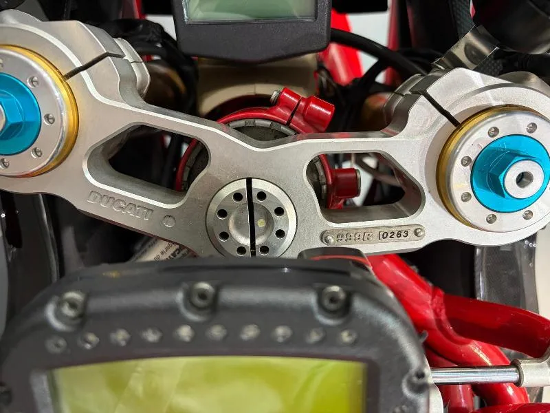 999 R
