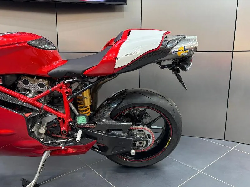 999 R