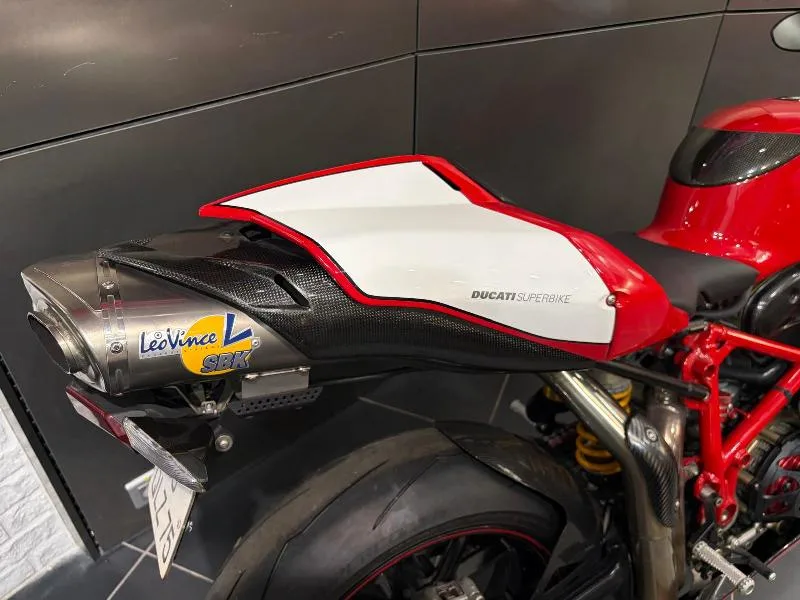 999 R