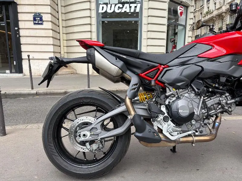 HYPERMOTARD