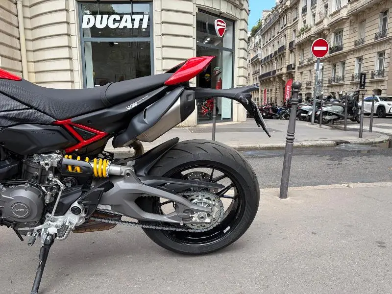 HYPERMOTARD