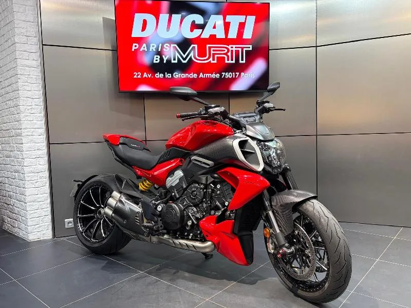 DIAVEL V4