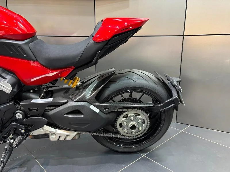 DIAVEL V4
