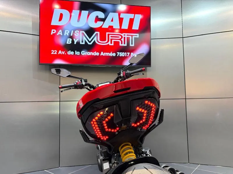 DIAVEL V4