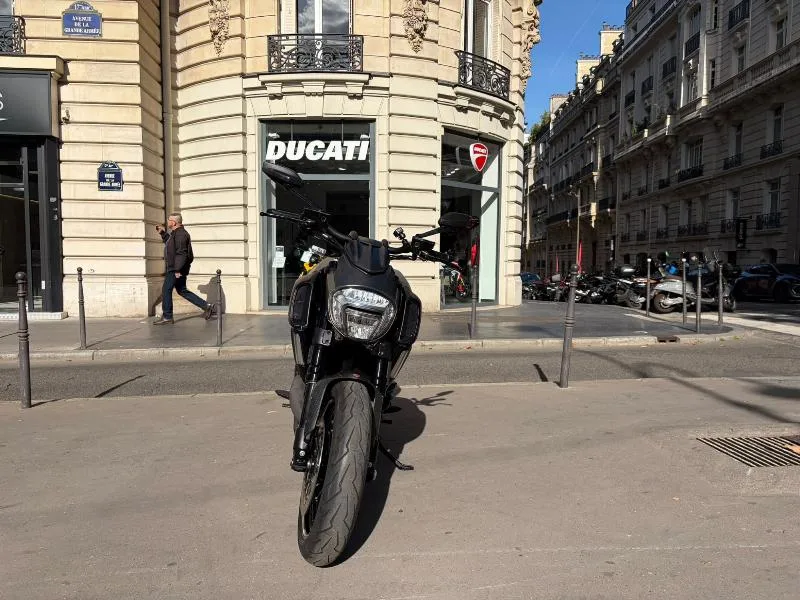 DIAVEL CARBON