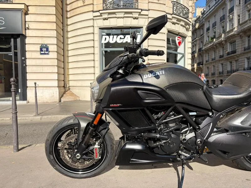 DIAVEL CARBON